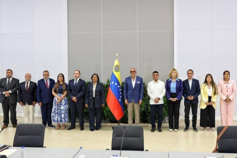 Arranca en Venezuela el diálogo promovido por la Administración Trump entre el chavismo y la oposición para avanzar en la transición a la democracia