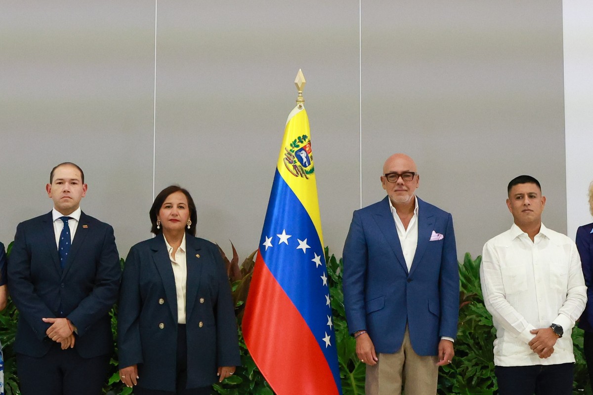 El chavismo y la oposición venezolana pactan la renovación del Supremo tras la primera ronda de diálogo