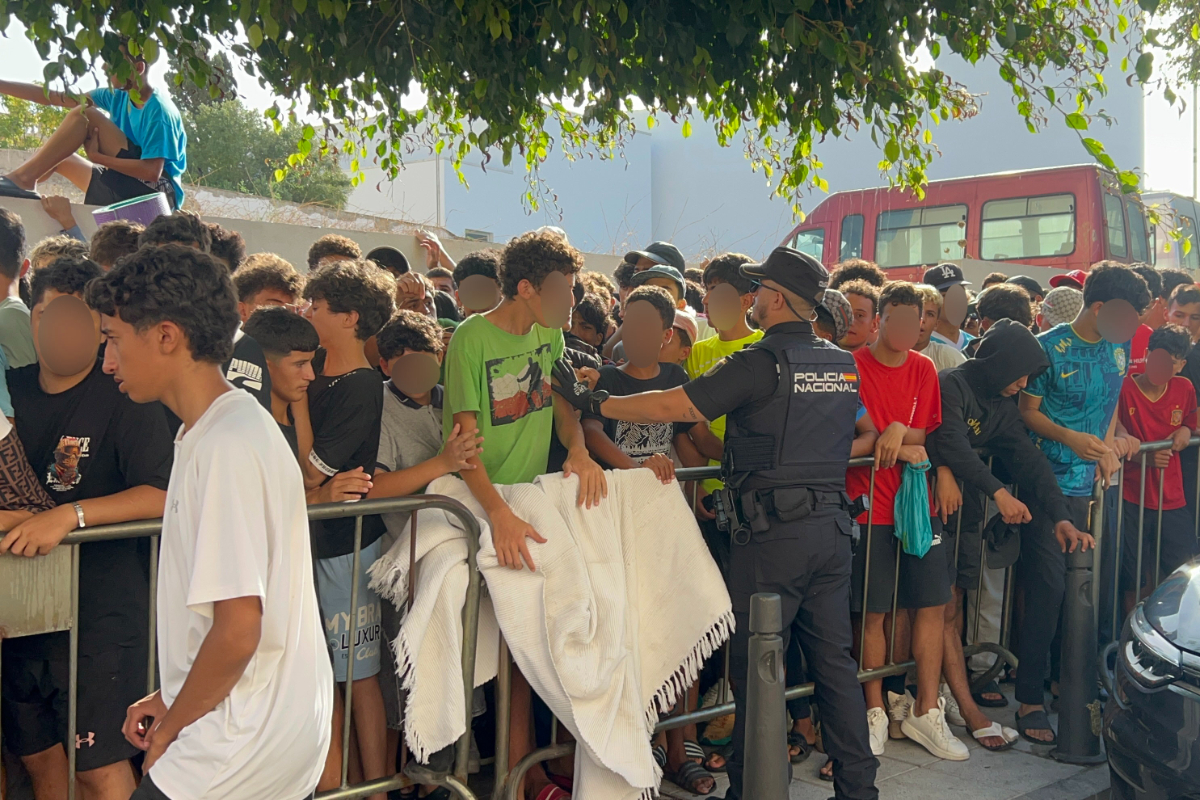 El Gobierno de Sánchez crea nuevas aulas especiales en Ceuta ante el aumento de alumnos que no dominan el castellano
