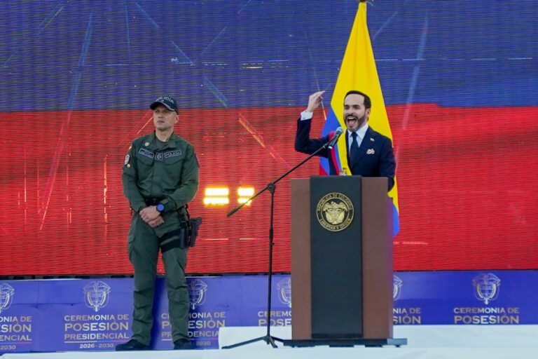 De la Espriella renueva la cúpula militar de Colombia para hacer frente al narcoterrorismo: «Estoy comprometido en liberarla del crimen»