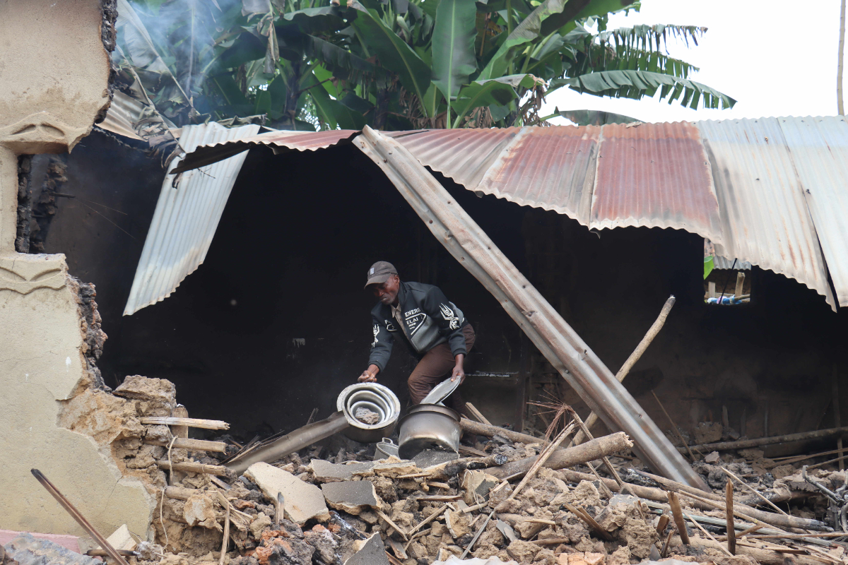 Nueva masacre yihadista en el Congo: Estado Islámico deja al menos 13 cadáveres de cristianos entre casas y vehículos incendiados