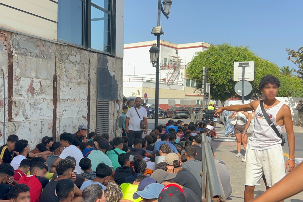 Detenido cuando intentaba coger un ferry a la Península un ilegal reclamado por homicidio que entró en Ceuta durante la invasión
