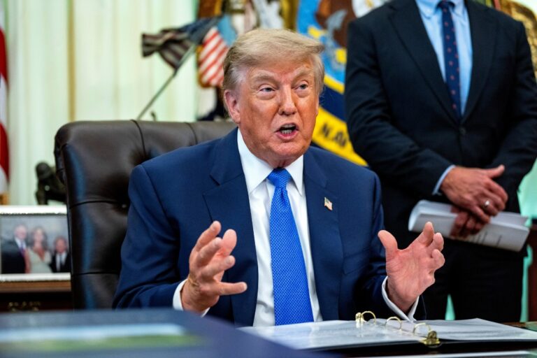 Trump anuncia el retiro de la financiación a cirugías y terapias hormonales para cambios de sexo en menores: «Los contribuyentes ya no las pagarán»