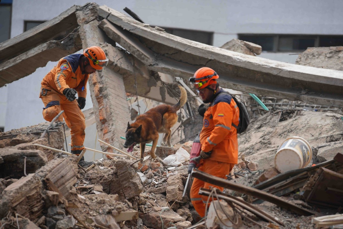 Ascienden a más de 300 los muertos tras el terremoto en Colombia