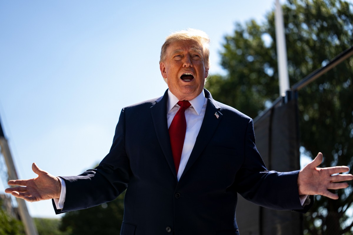 Trump asegura que la Humanidad volverá a pisar la luna antes de que acabe su mandato: «Vamos a tener una colonia allí»