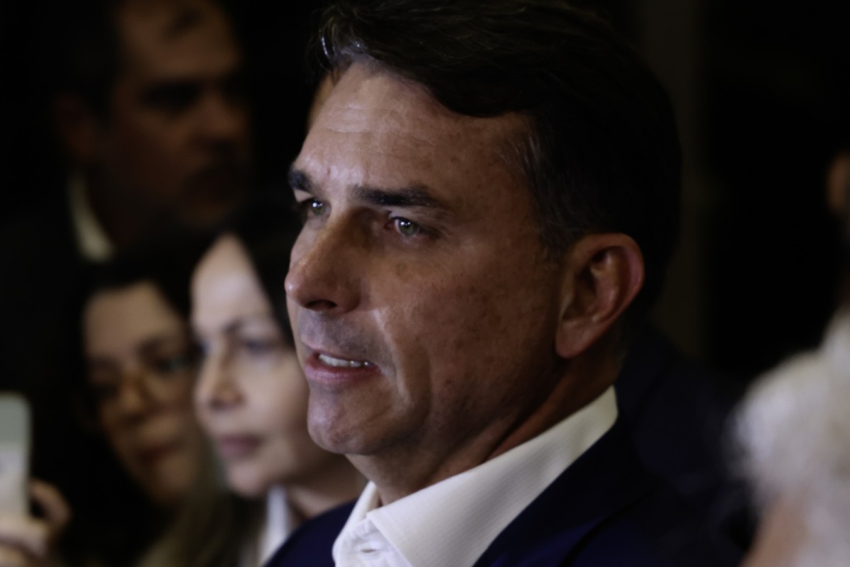 Bajar la edad penal, castración química a violadores, aumentar las plazas en las cárceles…las propuestas de Flávio Bolsonaro contra la inseguridad en Brasil