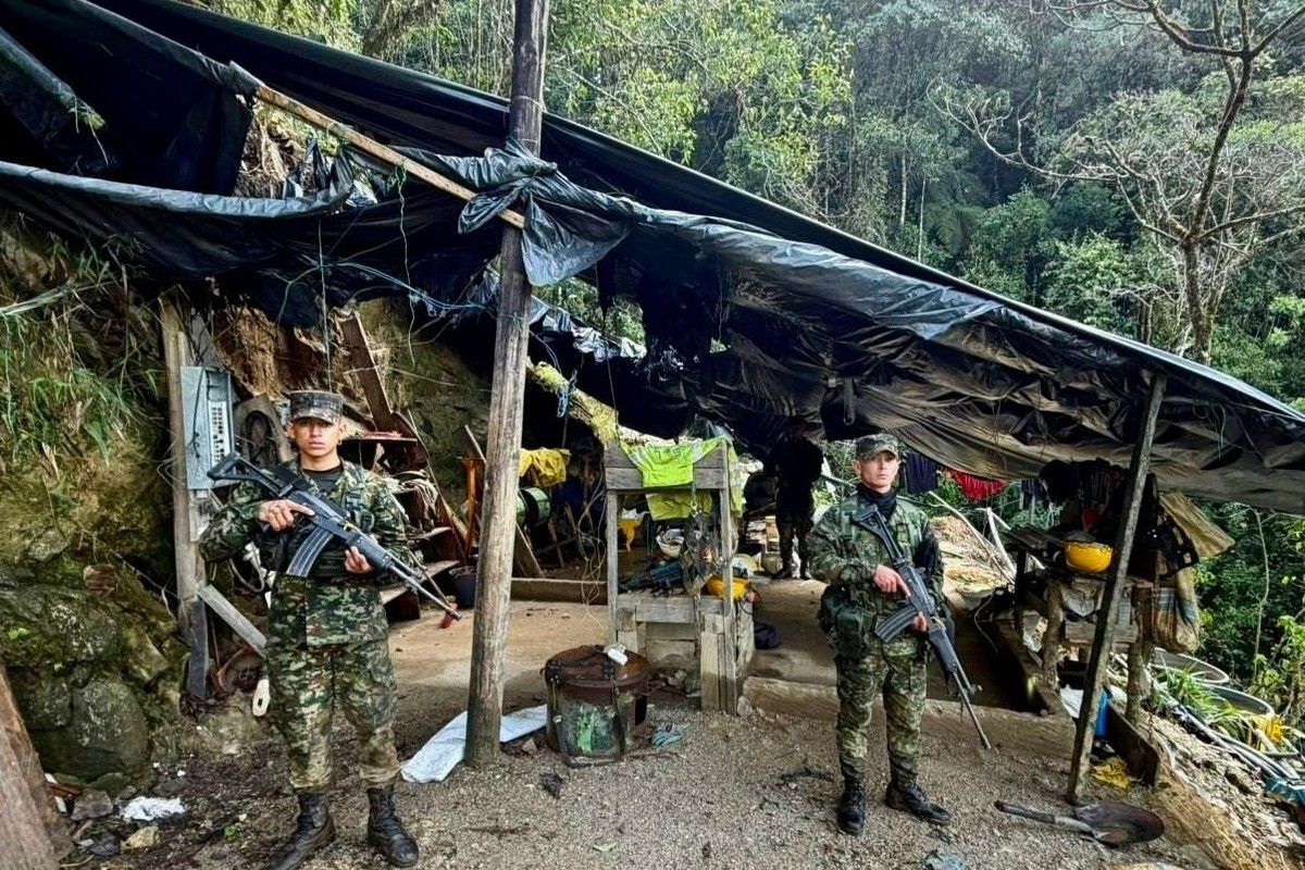 Abatidos ocho terroristas de las disidencias de las FARC en el sur de Colombia en medio de la ofensiva de De la Espriella contra la guerrilla