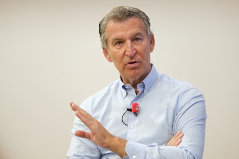 Feijoo pide decretar el confinamiento en Ceuta por «salud pública»