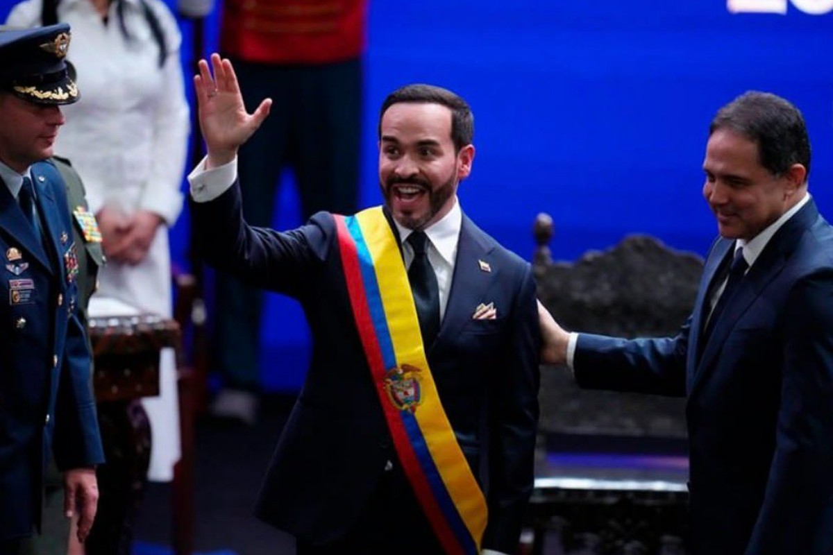 Kast, Milei y Peña arropan al patriota Abelardo de la Espriella durante su investidura como presidente de Colombia