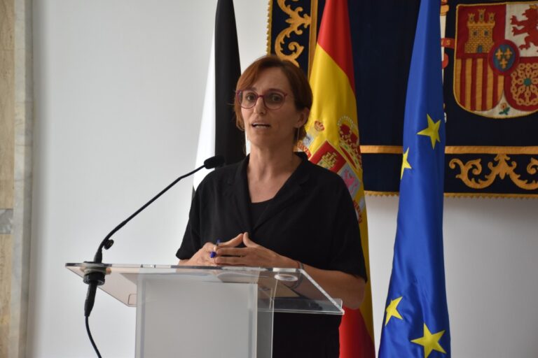 Mónica García niega «colapso sanitario» en Ceuta y dice que es «xenófobo» relacionar inmigración y enfermedades a pesar de los casos de tuberculosis