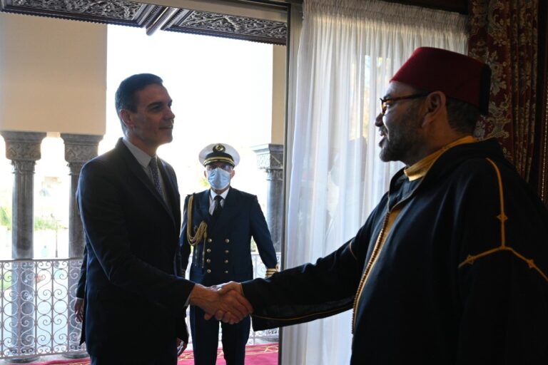 Denuncian a Pedro Sánchez y a Mohamed VI ante la Corte Penal Internacional por la invasión marroquí de Ceuta