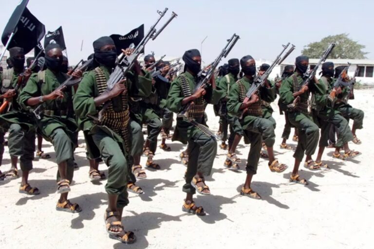 La Justicia de Kenia impone una condena de 115 años de prisión por terrorismo a un miembro del grupo yihadista Al-Shabab