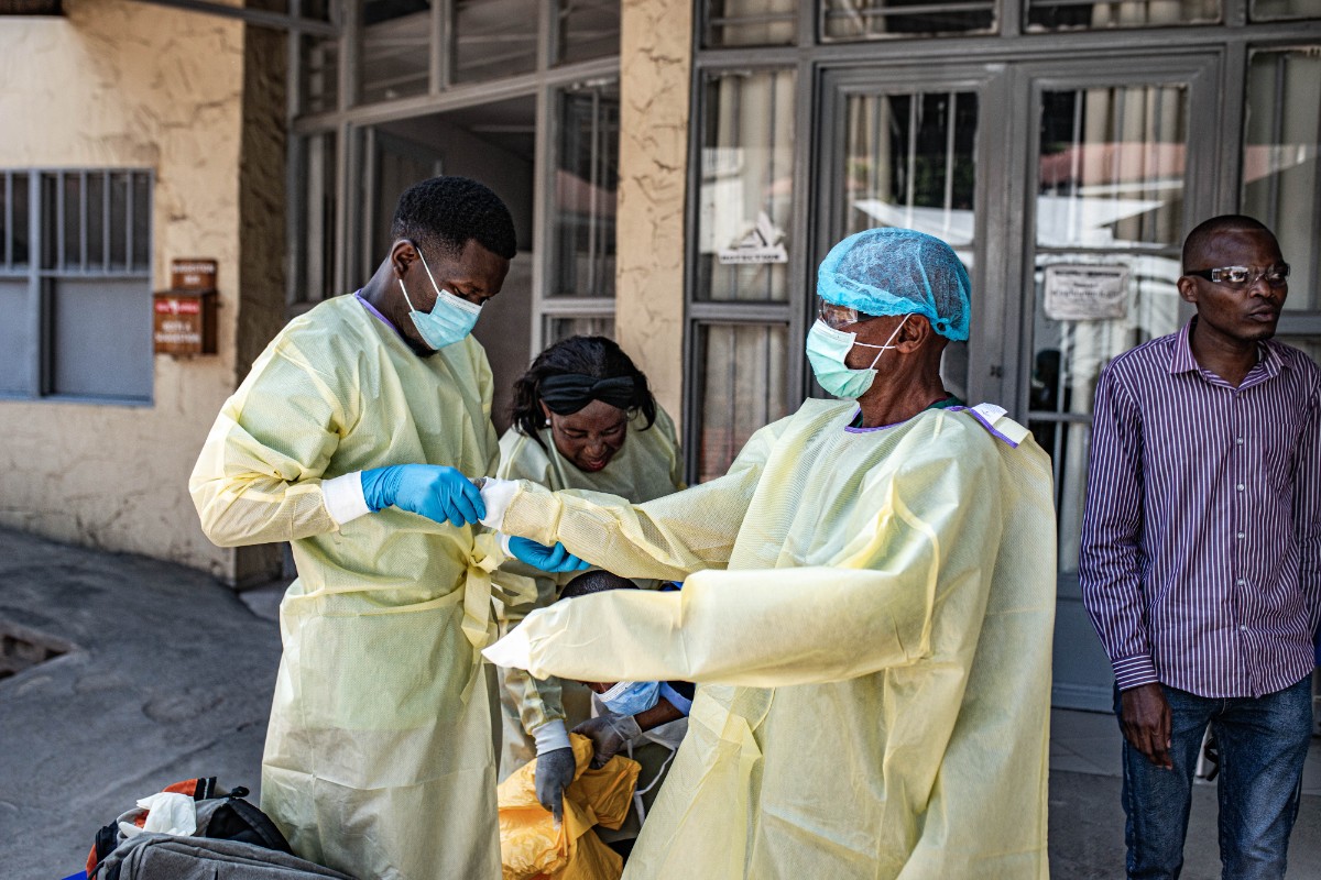La OMS distribuirá una vacuna contra el ébola en el Congo a pesar de que no se ha demostrado que ofrezca protección frente a este virus en humanos