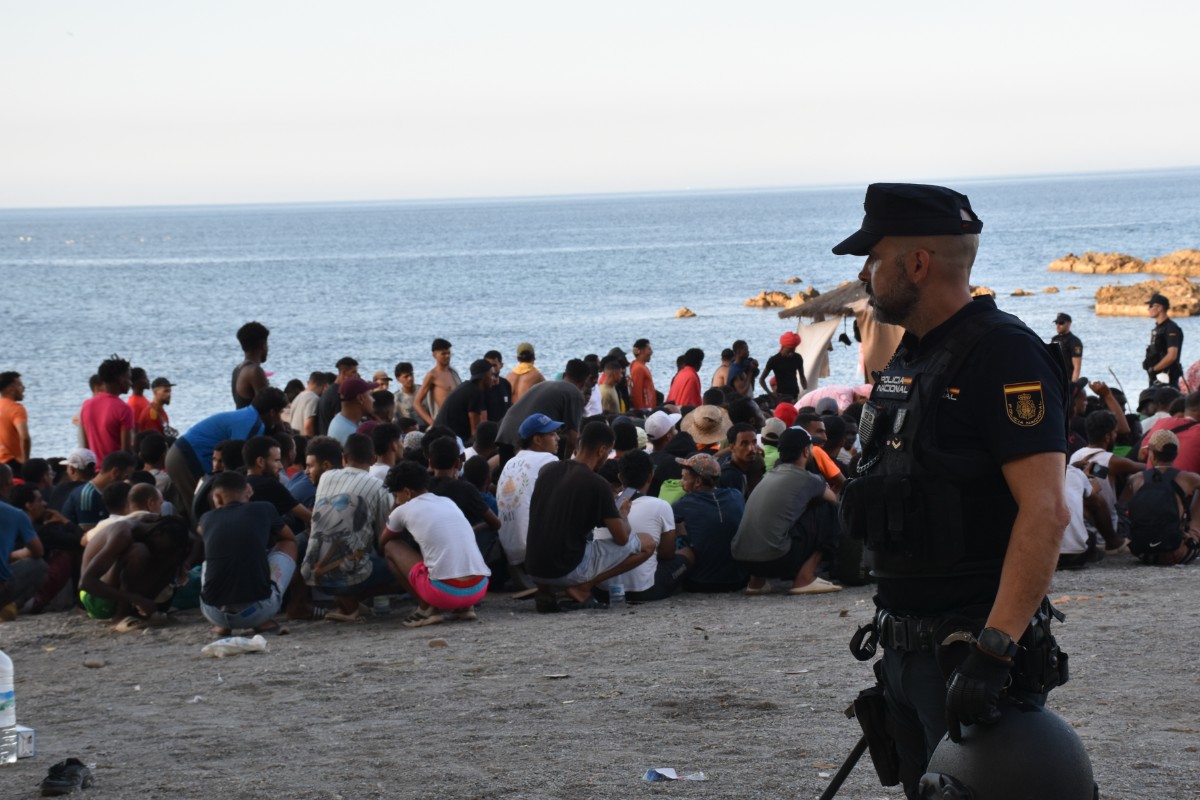 Los invasores marroquíes que violan a niñas en Ceuta se dan a la fuga y no pueden ser identificados