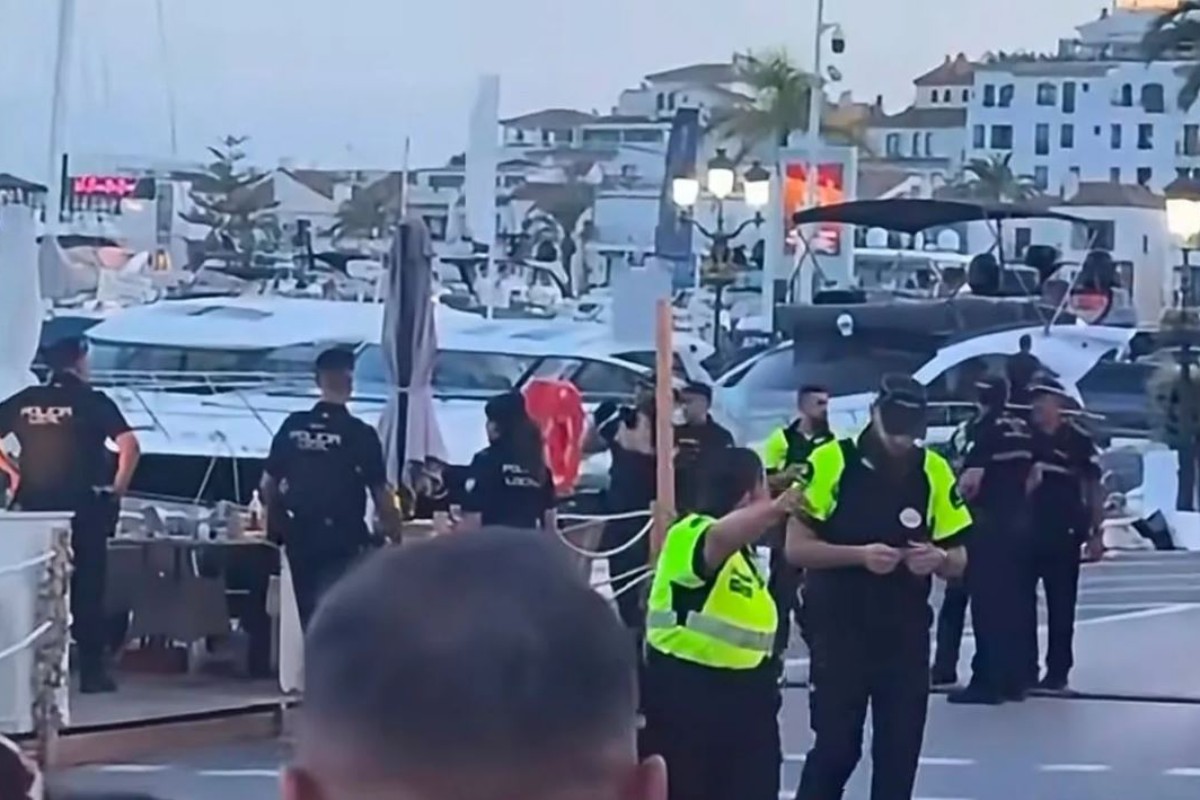 Un magrebí es detenido en Puerto Banús (Málaga) tras amenazar con hacer estallar una bomba de mano al grito de «Alá es grande»