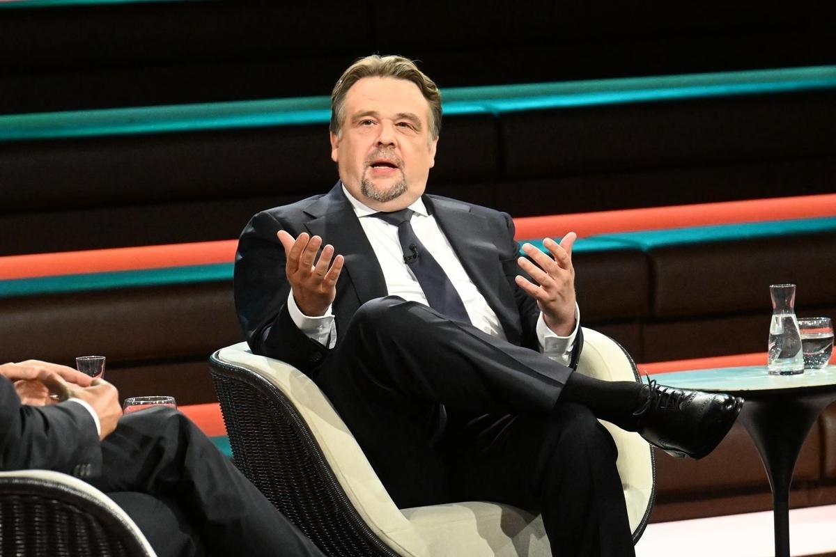 Un eurodiputado alemán del PP afirma que el futuro de Alemania será sin carnicerías y con establecimientos halal: «Así son los nuevos tiempos, supérenlo»