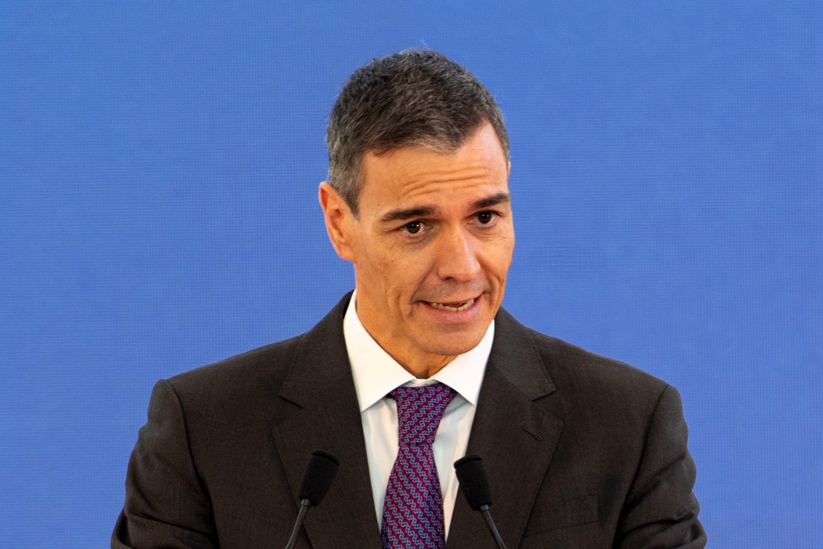 El Gobierno de Sánchez alienta la invasión y aprueba una partida extraordinaria de 25 millones de euros para la atención de los menas en Ceuta