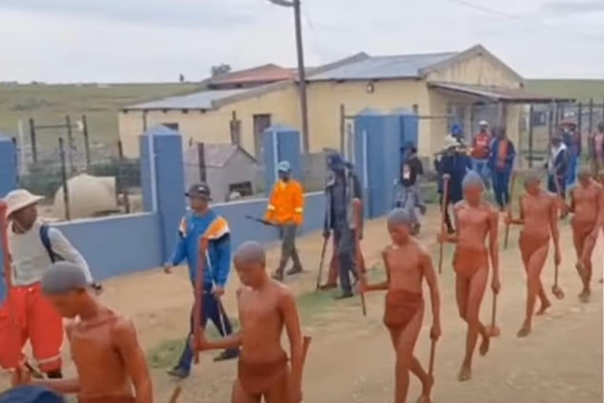 43 menores muertos y decenas mutilados tras circuncisiones con lanzas oxidadas, tijeras y cuchillas en Sudáfrica