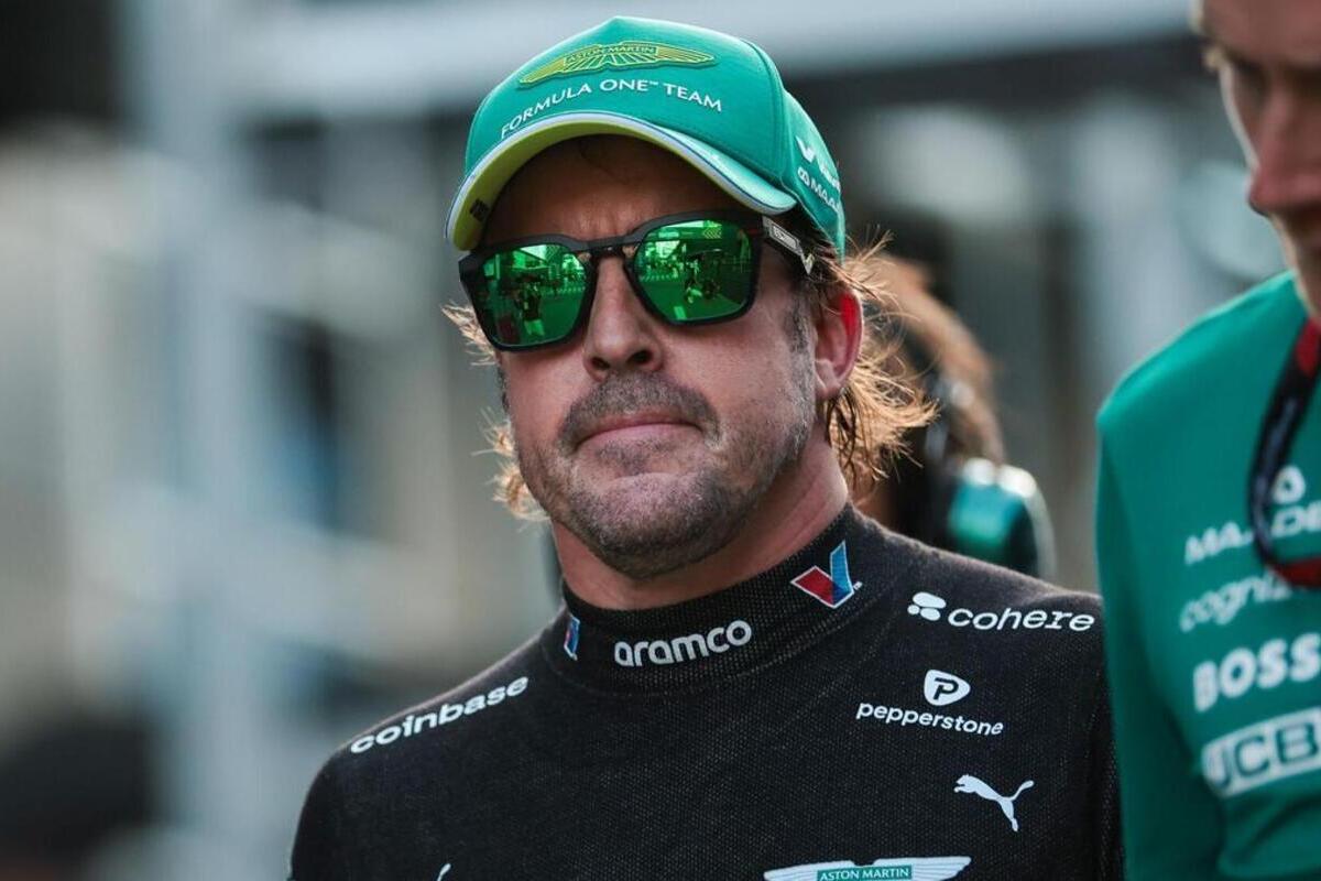 Fernando Alonso anuncia su renovación motivada por el apoyo de la afición española: «Un año más… y no creo que sea el último»