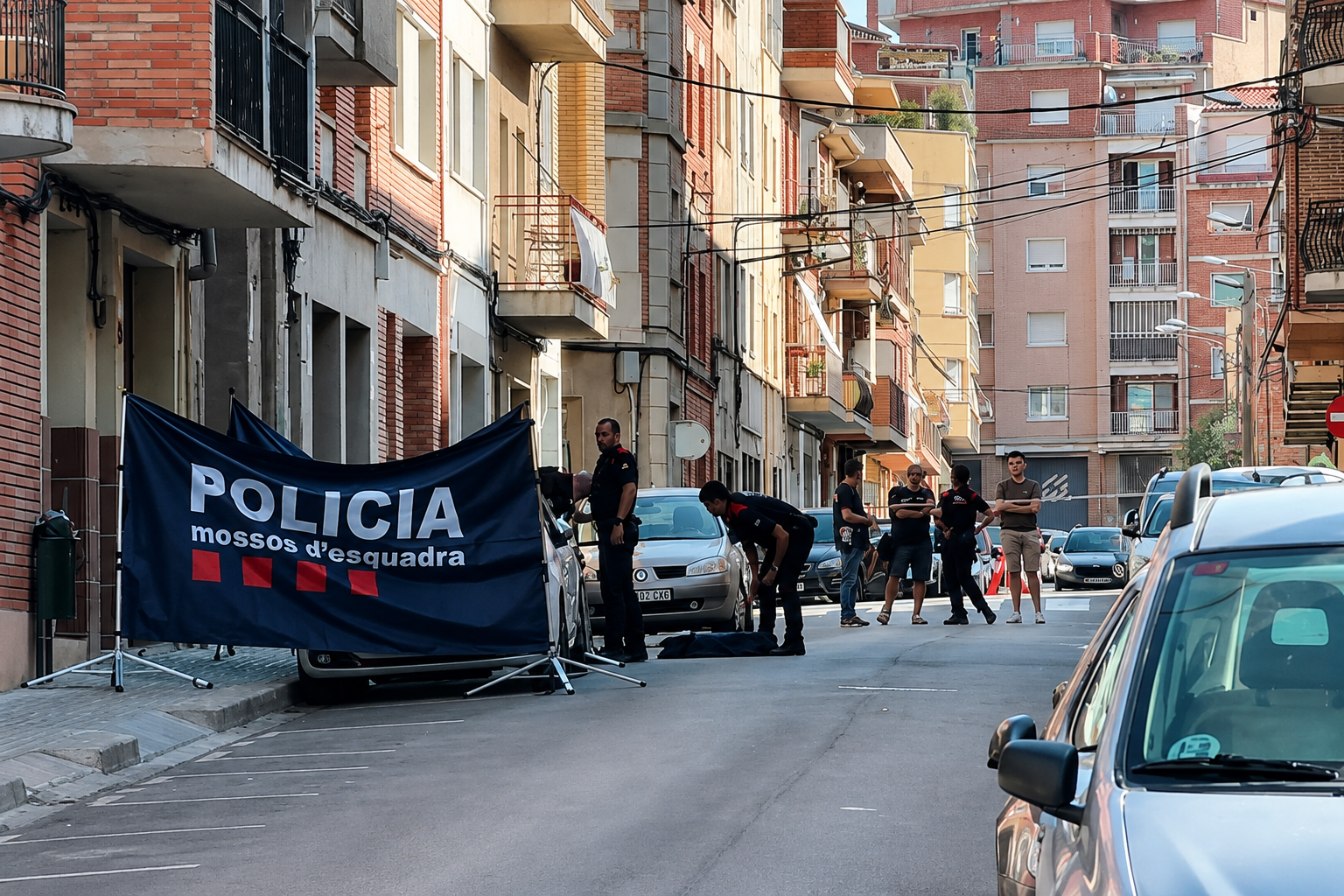 Un grupo de menas magrebíes asesinan a un padre de dos hijos a puñaladas en Barcelona durante la Fiesta Mayor de Manresa