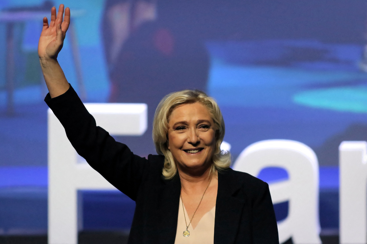 Marine Le Pen domina todos los escenarios en la carrera presidencial francesa: vencería en una segunda vuelta a Philippe, a Attal y a Mélenchon