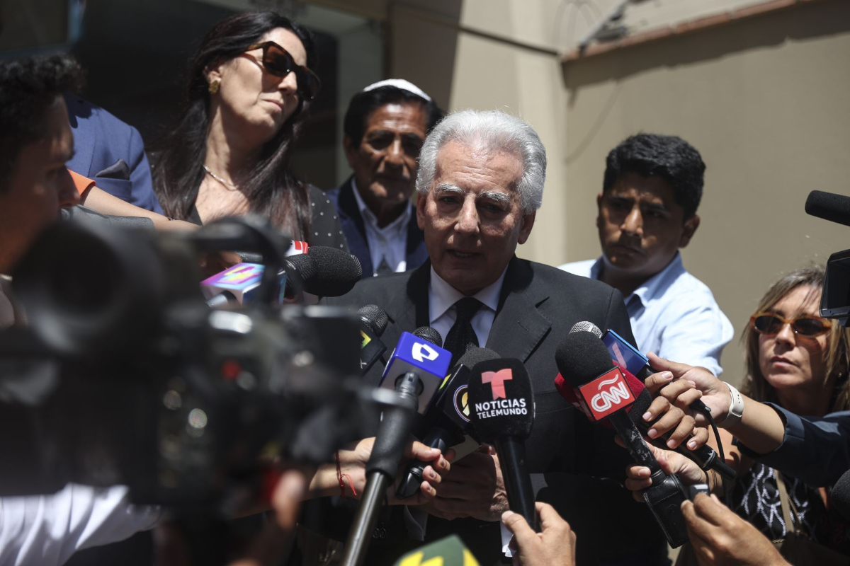El hijo de Vargas Llosa será el nuevo embajador de Perú en Estados Unidos