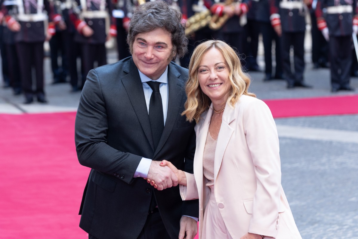 Milei felicita la «determinación y coraje» de Meloni para liderar el Gobierno más longevo de la República de Italia: «Es un logro histórico»