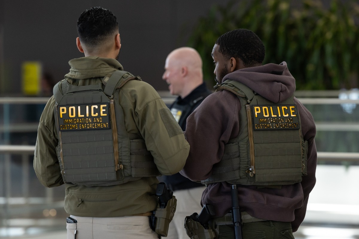 La Administración Trump amenaza con retirar fondos federales a estados que no reporten a inmigrantes ilegales