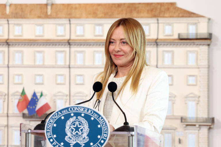 Meloni hace historia en Italia: su Gobierno se convierte en el más longevo de la República y reivindica la fuerza de la coalición de derechas