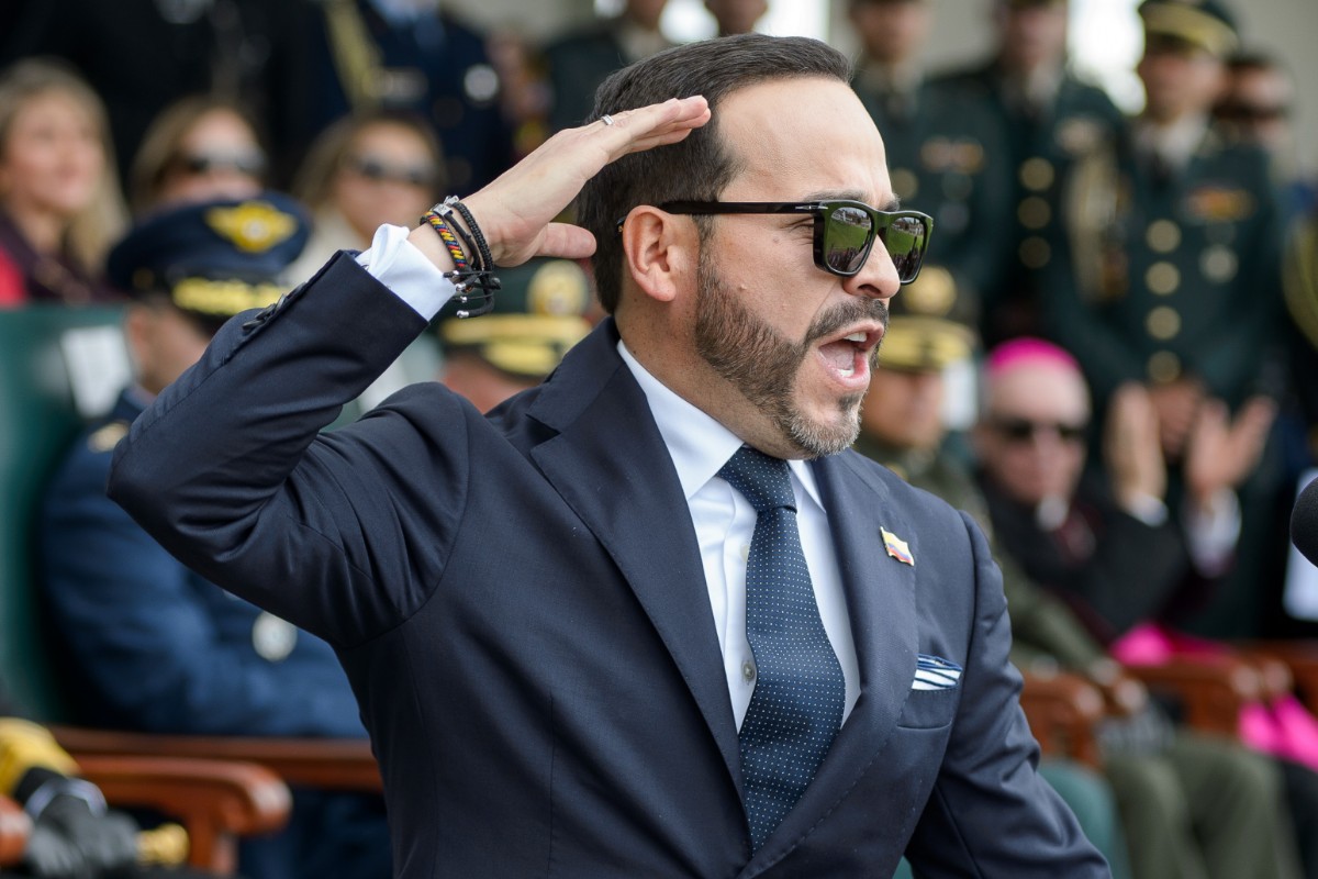 De la Espriella levanta la suspensión de permisos para el uso de armas de fuego en Colombia