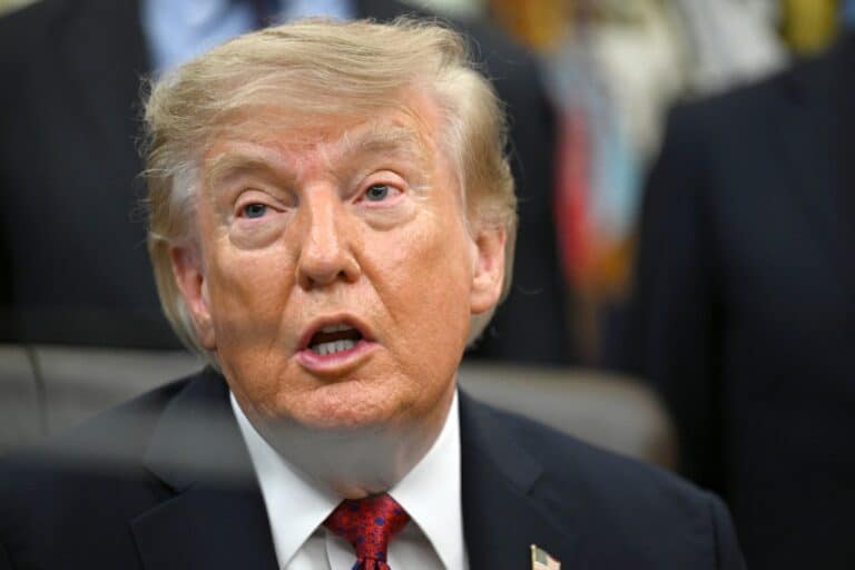 Trump sugiere que podría «revisar» el apoyo de EEUU a Reino Unido sobre la soberanía de las islas Malvinas