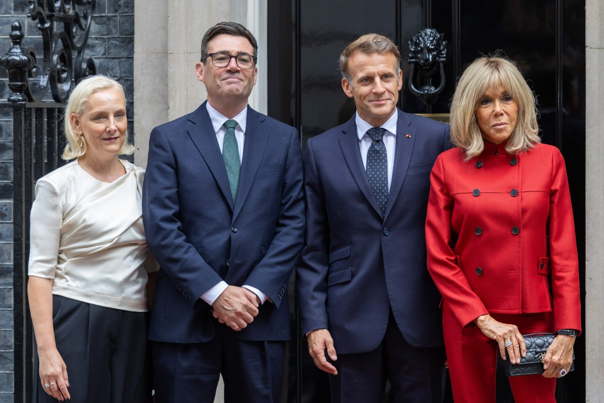 Burham y Macron reconocen ahora el problema de la llegada de ilegales a través del canal de la Mancha: «Es fundamental disuadirla»