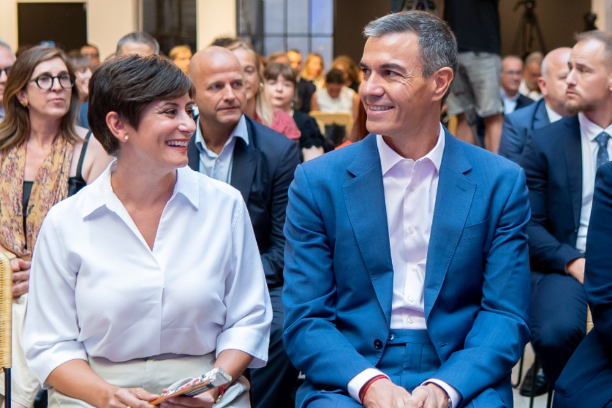 El Gobierno de Sánchez entrega por vía directa más de 21 millones de euros para vivienda a Barcelona frente a los ocho de Madrid