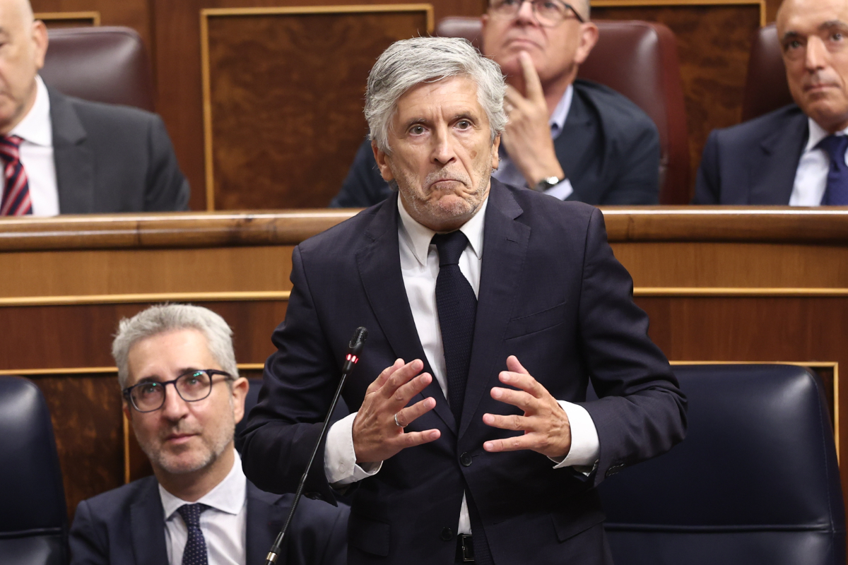 Marlaska llama «señera» a la estelada separatista y defiende su exhibición: «Es un símbolo legítimo, faltaría más»