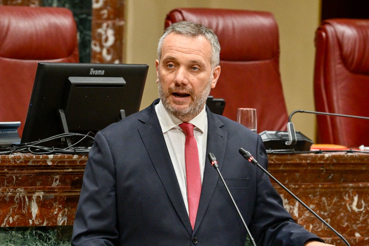 El PP admite que su Ley del Mar Menor en Murcia aplica el régimen sancionador establecido en la norma estatal socialista