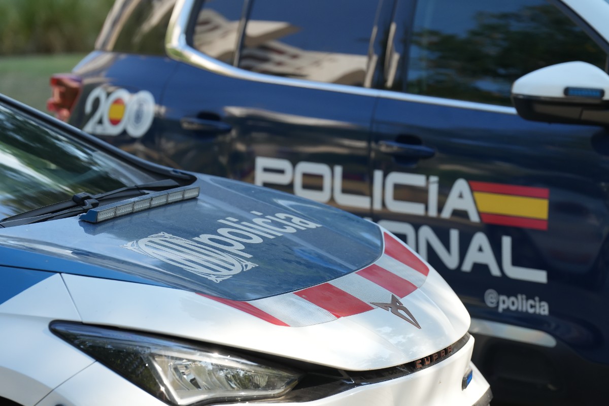 Detienen en Barcelona a dos inmigrantes vinculados al matrimonio forzado de una mujer rescatada en Pakistán por la Policía