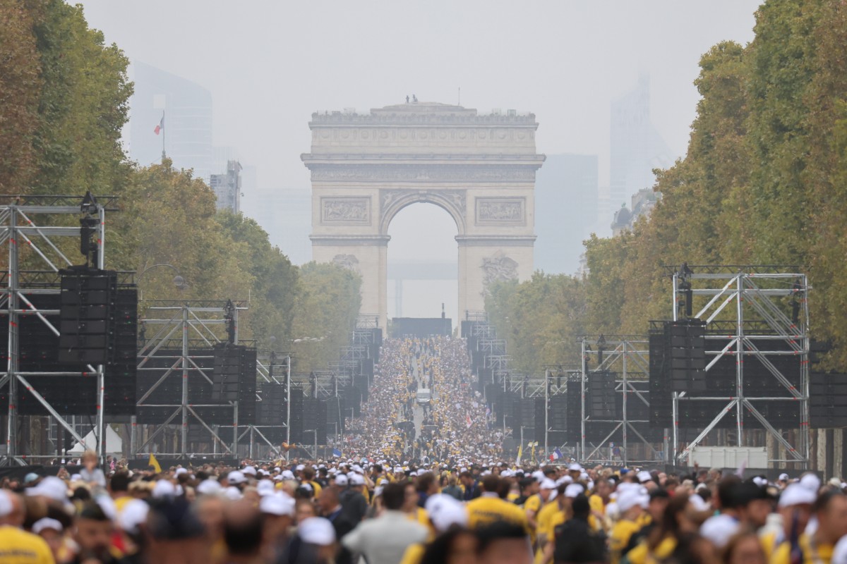 León XIV reúne a 700.000 fieles en París y reclama recuperar las raíces cristianas de Francia para llevar esperanza, paz y unidad
