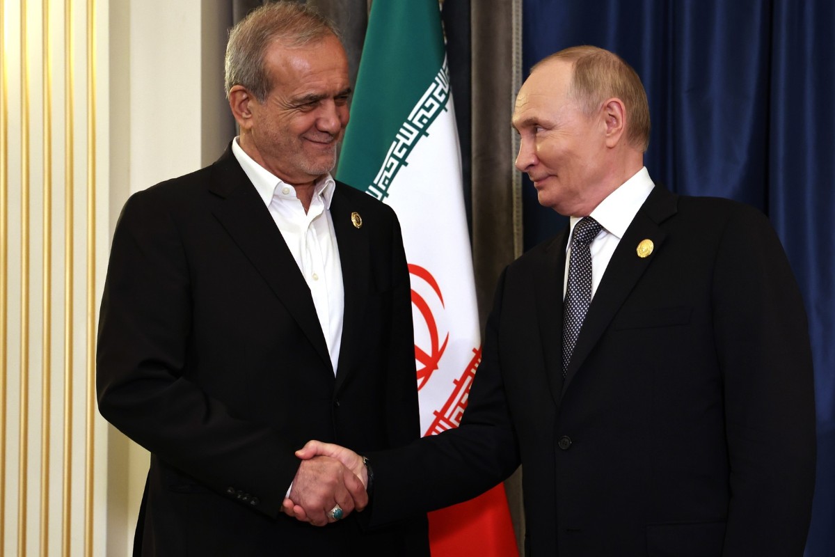 Rusia ayuda en secreto a Irán a desarrollar misiles de crucero para alcanzar la flota de EE.UU., según el Financial Times