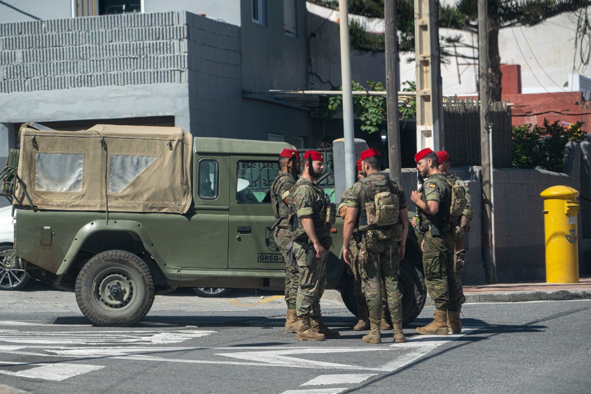 Devueltos a Marruecos los 21 inmigrantes ilegales que apedrearon a una patrulla de militares y guardias civiles en Ceuta