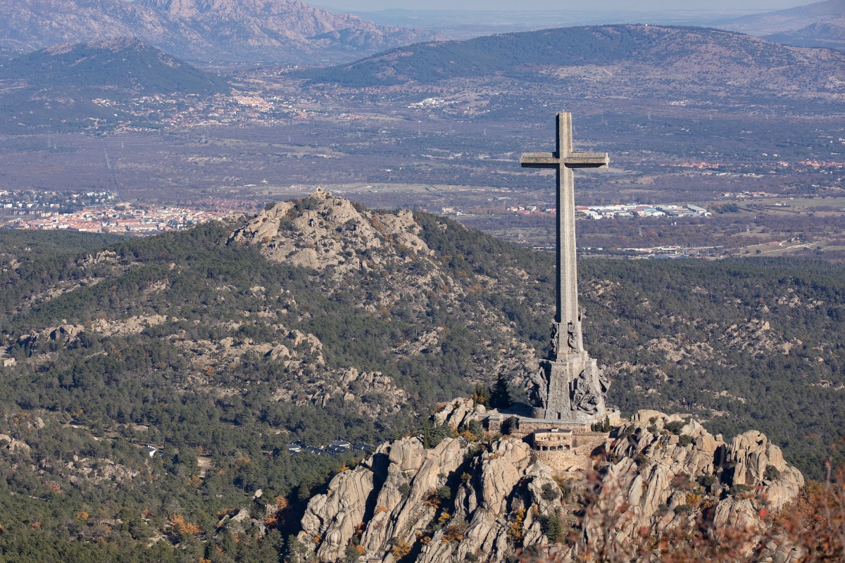 Festividad de la Exaltación de la Santa Cruz: morir para seguir viviendo, a imagen de Cristo