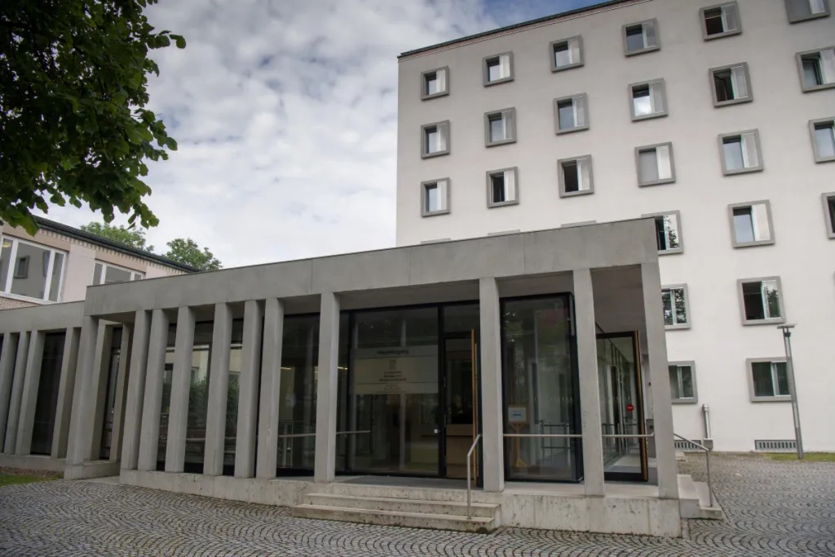 La expolicía trans que violó a una menor en Alemania admite el crimen y asegura que llegó a recopilar hasta 2.000 vídeos de abuso sexual infantil