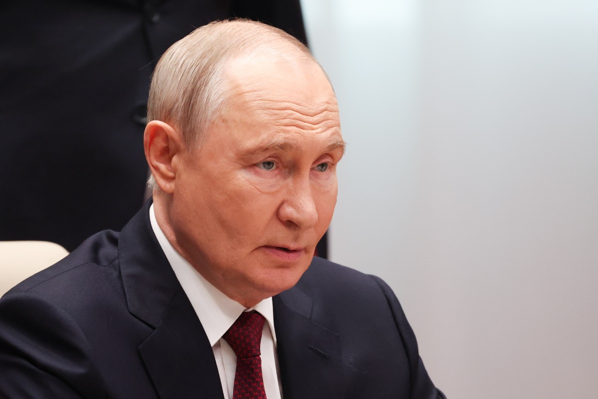 La insensatez de Sánchez abre un conflicto diplomático con Rusia: Putin exige pruebas sobre su supuesta implicación en la invasión de Ceuta