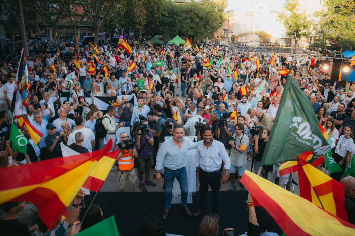 Santiago Abascal, en Barcelona: «Hoy nos estamos jugando nuestra libertad frente a la invasión y a la islamización de Cataluña y del resto de España»