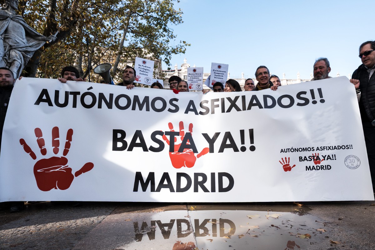 El castigo a quien madruga, trabaja y cotiza