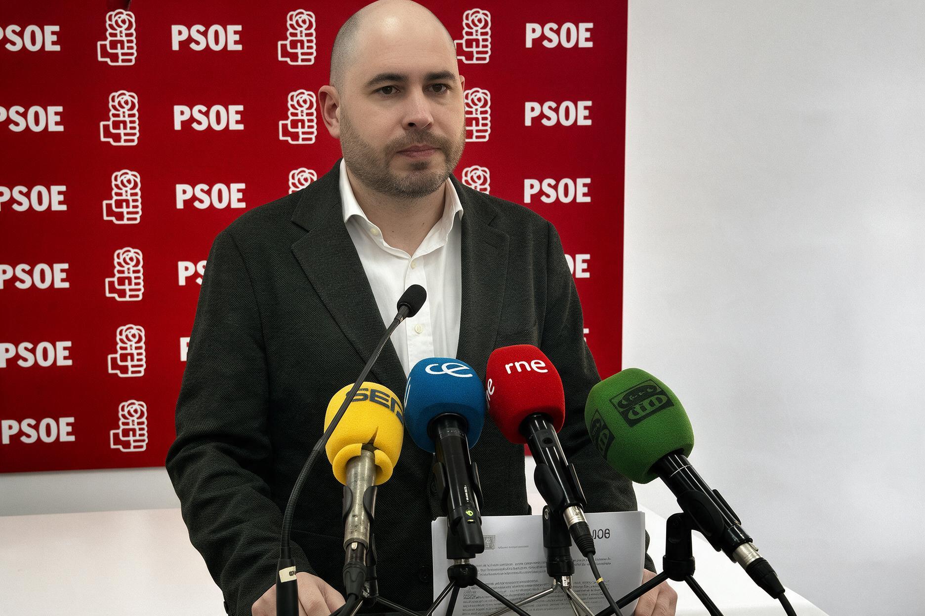 El delegado del Gobierno en Ceuta estuvo «desaparecido» durante 9 horas tras recibir el aviso del CNI sobre la invasión