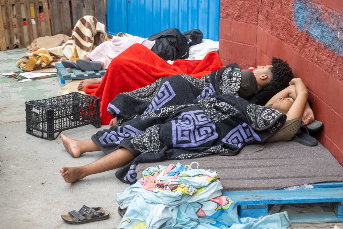 Cinco inmigrantes ingresan en urgencias en las últimas 24 horas en Ceuta debido a un brote de varicela