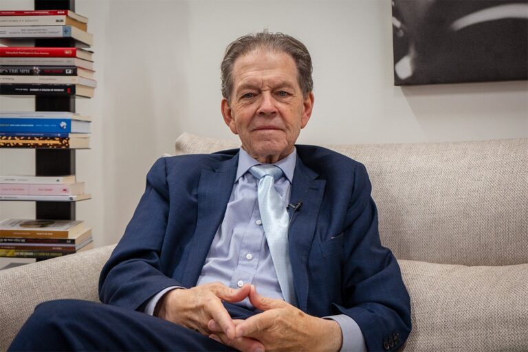 Arthur Laffer elogia el programa económico de VOX: «Es el tipo de políticas que España necesita»