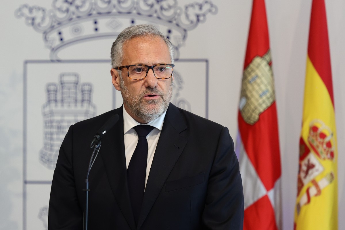 VOX insiste desde el Gobierno de Castilla y León en su batalla jurídica contra el reparto de menas: ya ha logrado que la Justicia estime nueve recursos