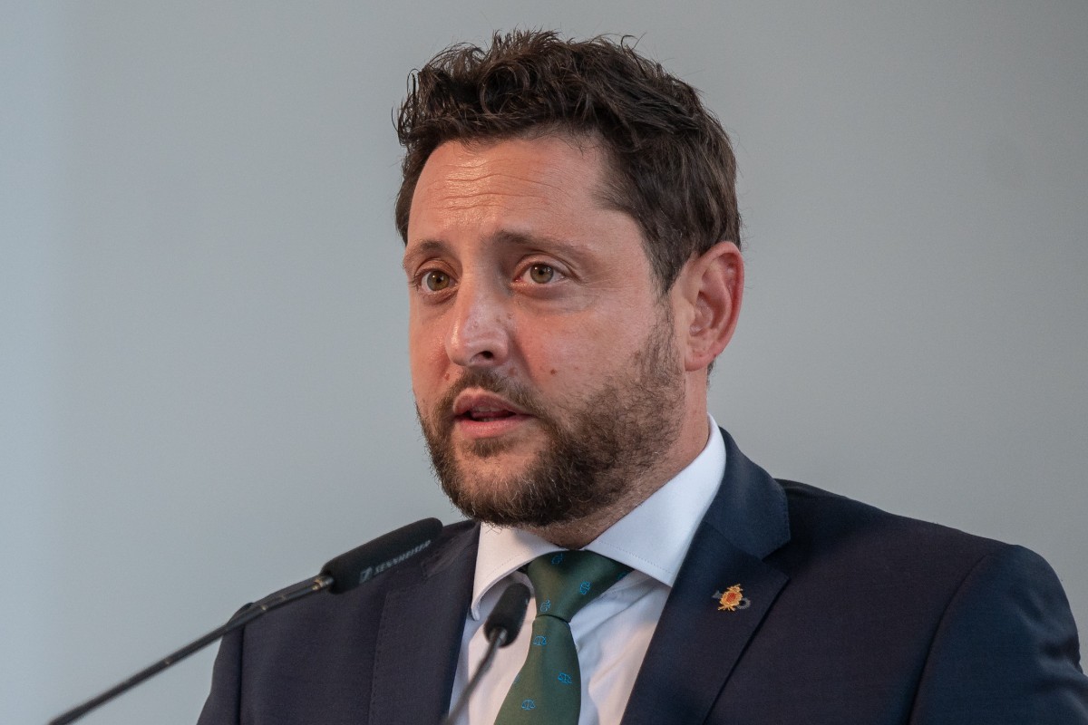 VOX exige la dimisión del alcalde de Tarragona, Rubén Viñuales (PSC), tras aparecer una llamada desde un número atribuido a él en una investigación por narcotráfico