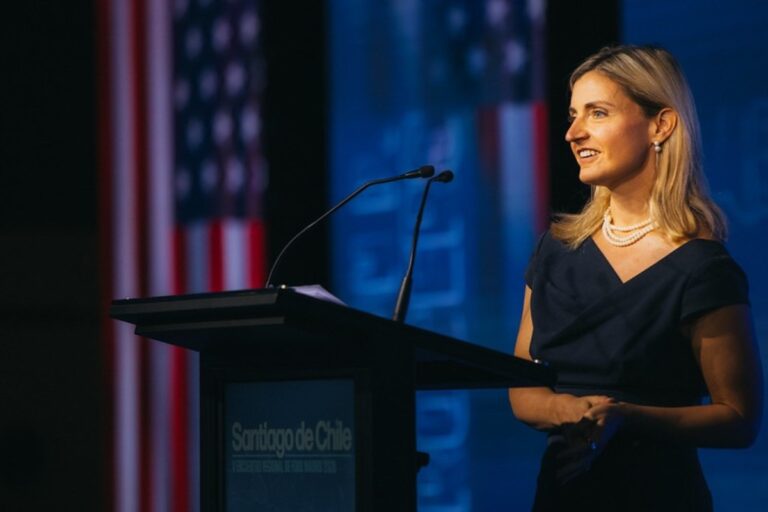 La Subsecretaria de Estado para Diplomacia Pública de EEUU, Sarah Rogers, carga contra quienes buscan «silenciar» la verdad sobre la invasión de Ceuta